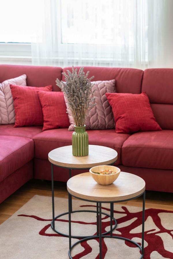 Apartment House Ivan John Podstrana Eksteriør billede